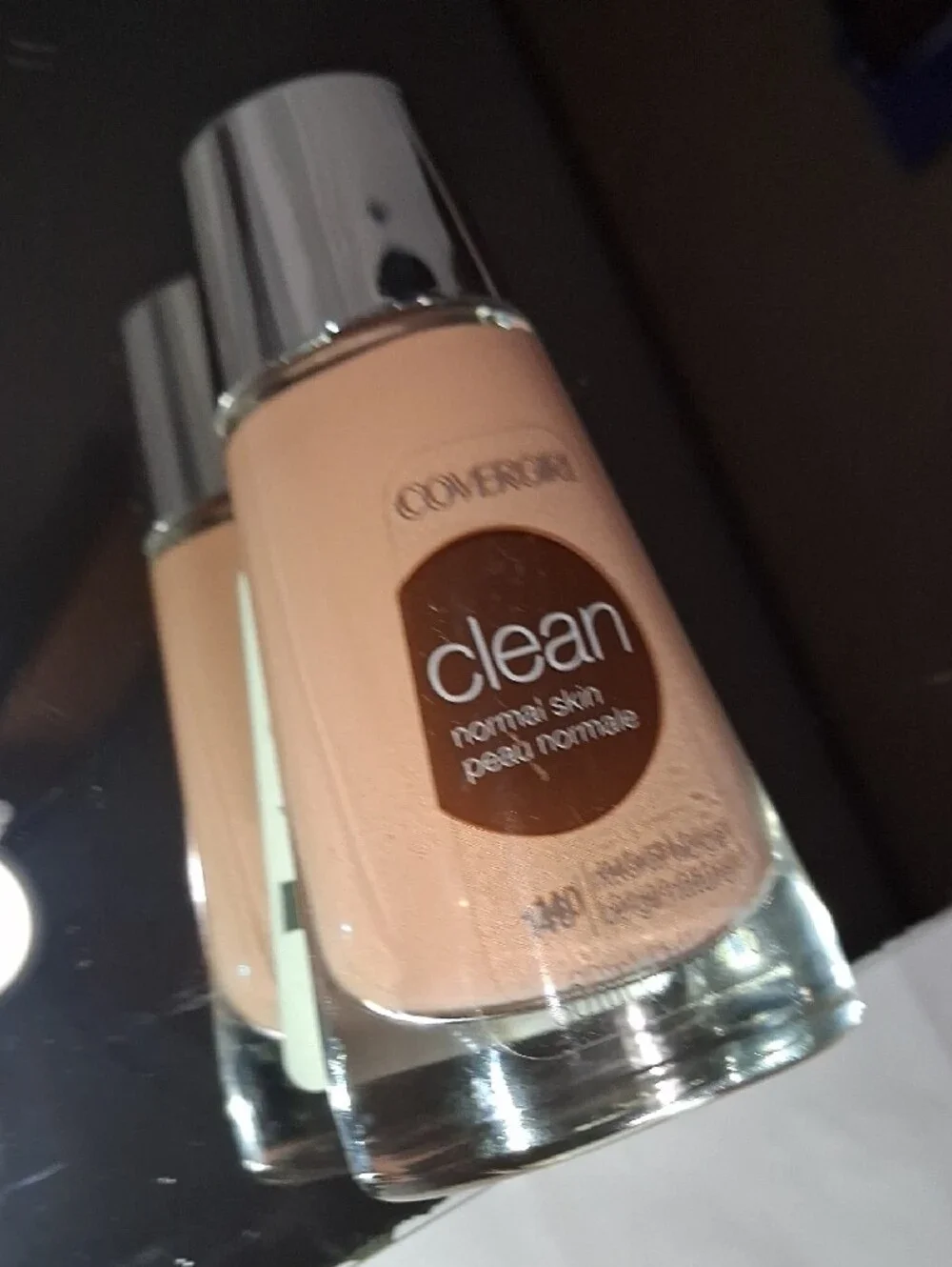 ✨CoverGirl Clean Liquid Makeup Foundation 140 Natural Beige Vintage Original✨